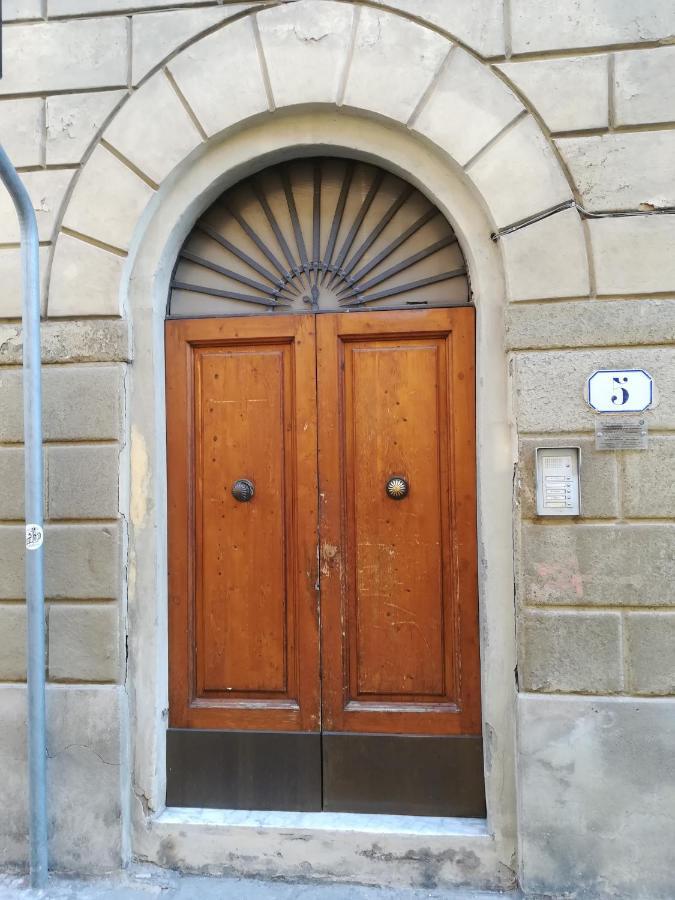 In San Frediano * Florencia