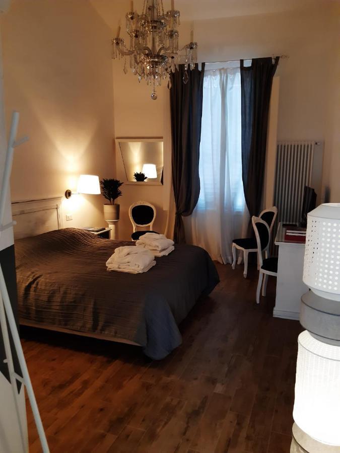 In San Frediano Florencia